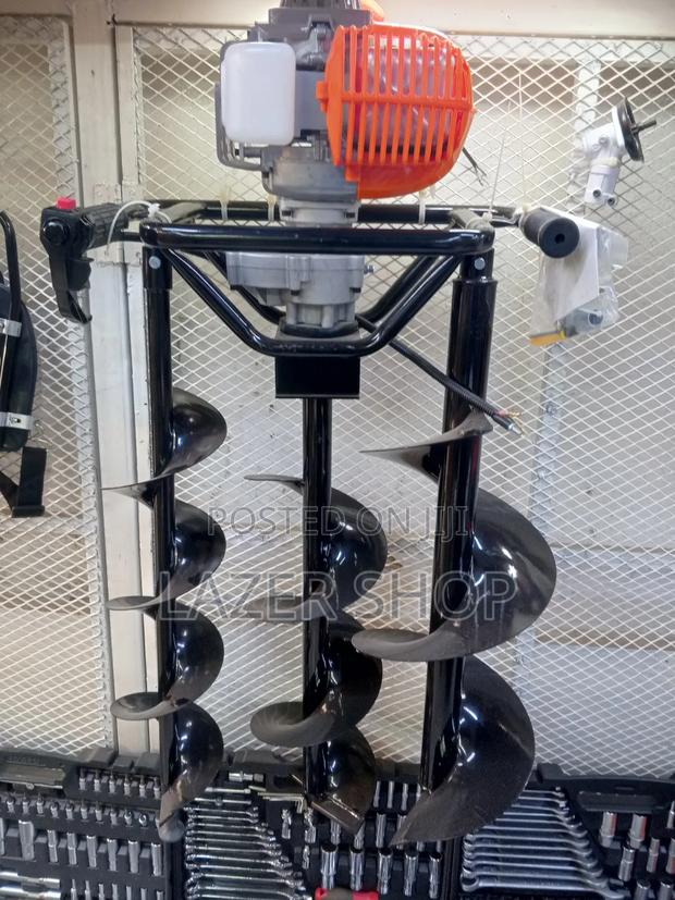2 Stroke Gasoline Earth Auger - thumbnail 3