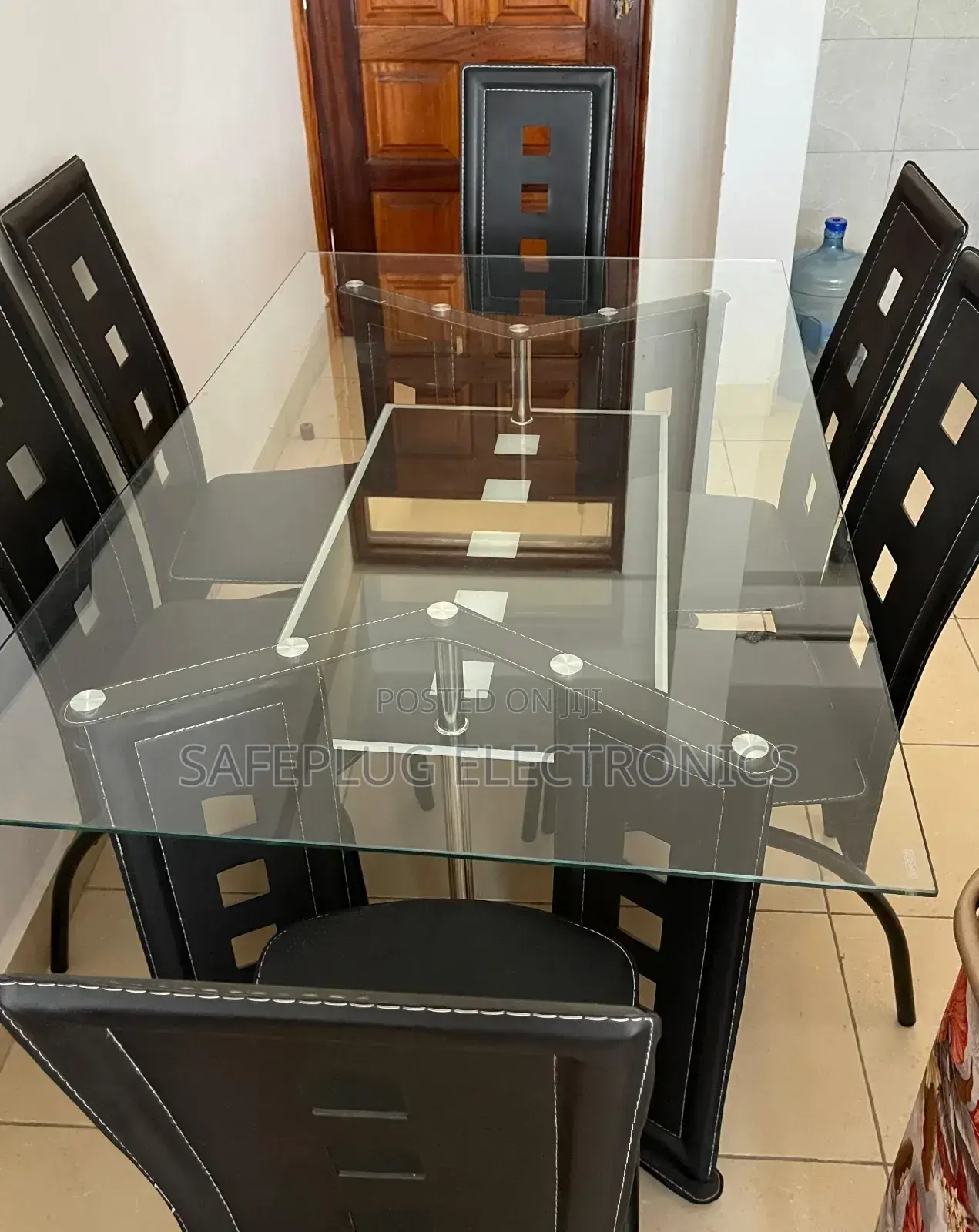 Large Dinner Table - 6 Seater Glass Top Dinner Table
