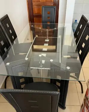 Large Dinner Table - 6 Seater Glass Top Dinner Table