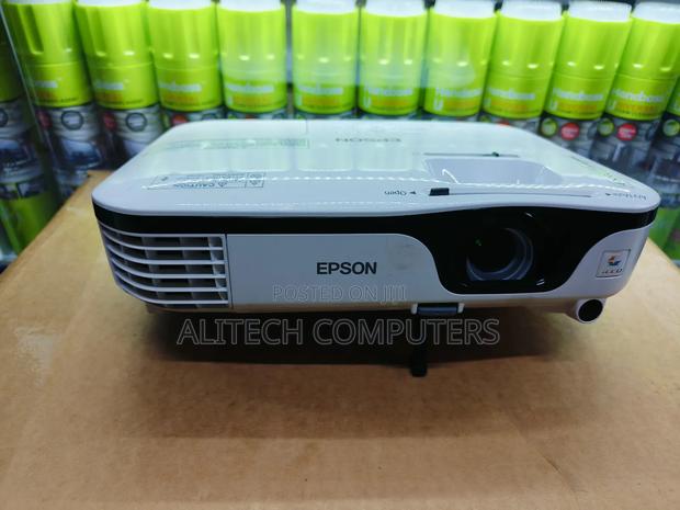 Epson EB -x14 - thumbnail 2