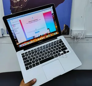 Laptop Apple MacBook Pro 8GB Intel Core i5 SSD 256GB