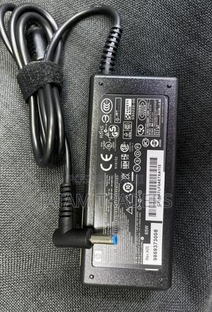 Hp Adapter Blue Pin 65 Watts - main view