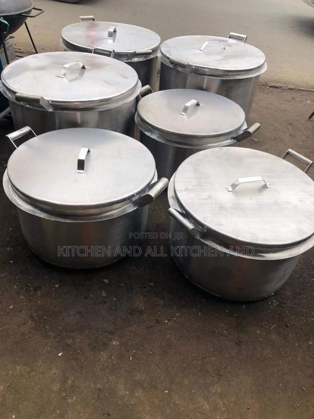 Heavy Duty Sufuria With a Lid
