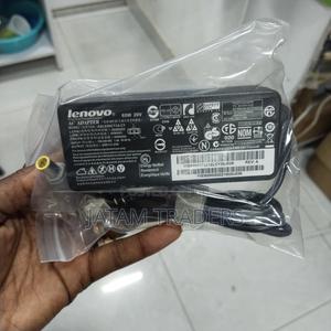 Lenovo Yellow Pin Adapter 65 Watts - main view