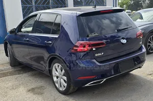 Volkswagen Golf TSI SE FWD 2018 Blue