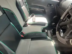 Toyota Hilux 2014 White