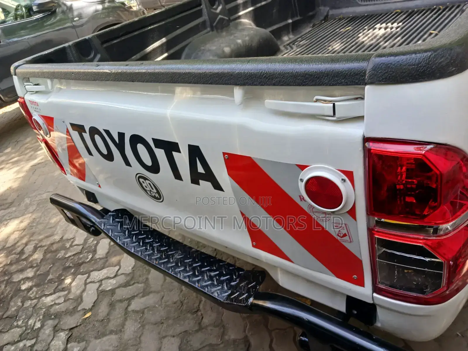 Toyota Hilux 2014 White