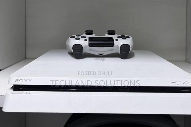 Milk White Home Used Ps4 Slim - thumbnail 3