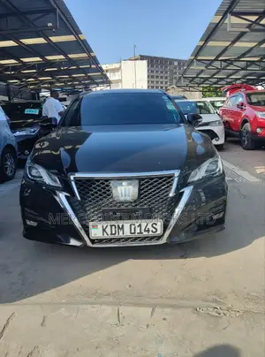 Toyota Crown 2016 Matt Black