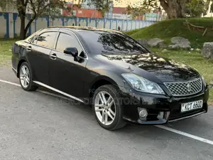 Toyota Crown 2012 Black