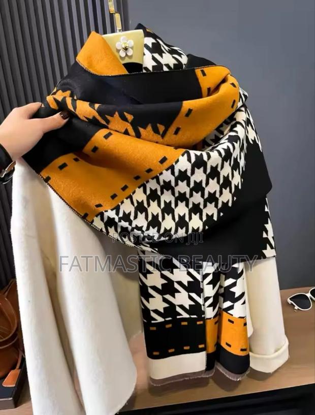 Houndstooth Shawls Warm - main view