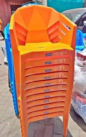 Orange Adix Diamond Plastic Chairs. - thumbnail 2