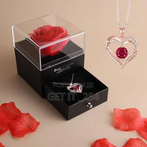 *Heart Shaped Red Rose Necklace With Gift Box* - thumbnail 2
