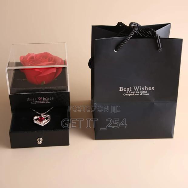 *Heart Shaped Red Rose Necklace With Gift Box* - thumbnail 3
