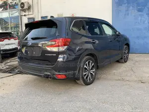 Subaru Forester 2.5i Premium AWD 2018 Gray