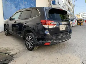 Subaru Forester 2.5i Premium AWD 2018 Gray