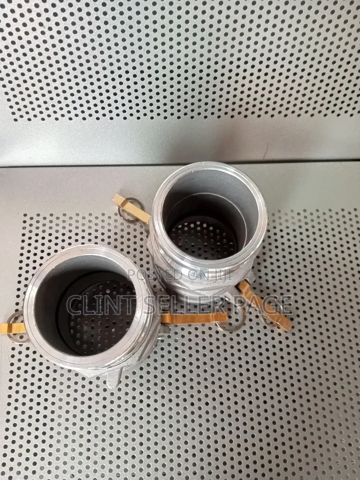 Camlocks Fitting/ Tight Seal.