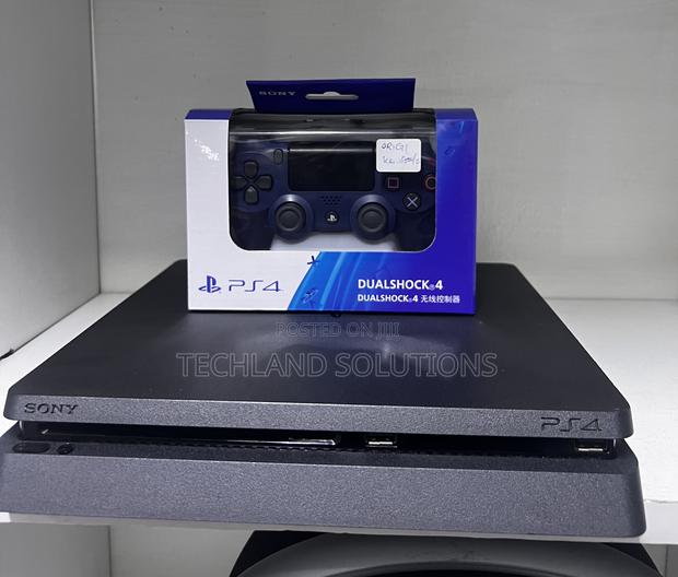 Black Chipped Ps4 Slim With 10 Games - thumbnail 3