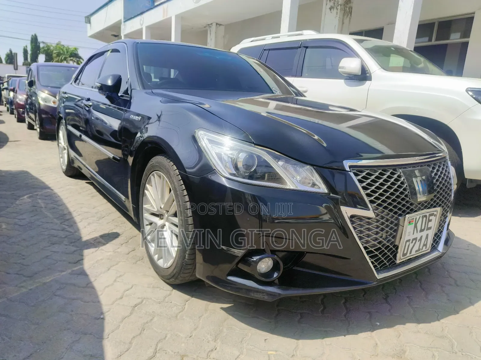 Toyota Crown 2016 Black
