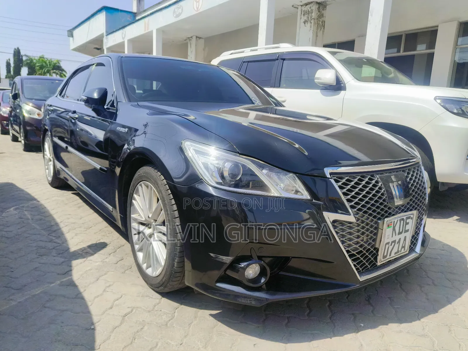 Toyota Crown 2016 Black