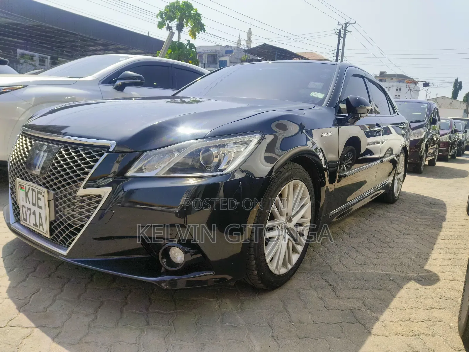 Toyota Crown 2016 Black