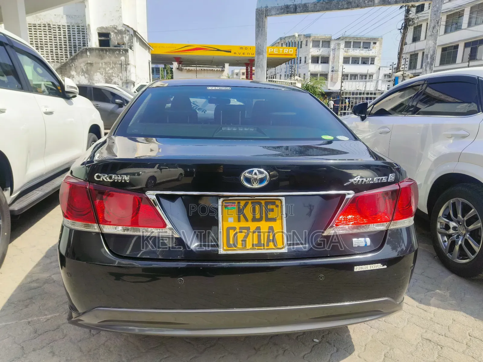Toyota Crown 2016 Black
