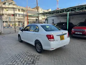 Toyota Axio 2013 Pearl