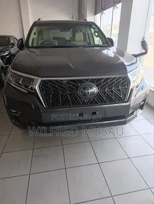 Toyota Land Cruiser Prado 2.8 2018 Gray