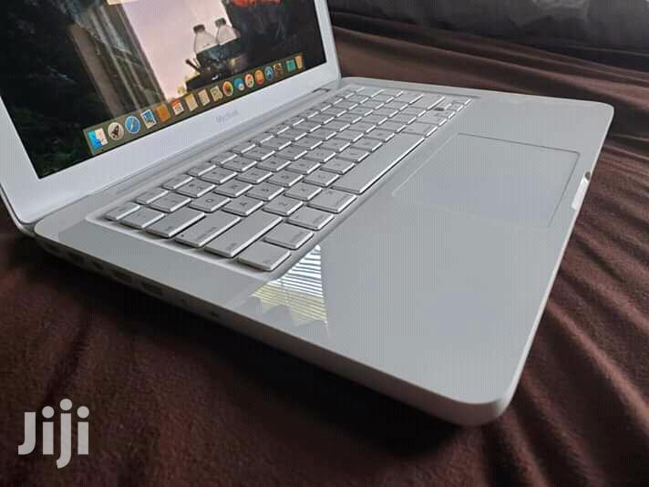 Laptop Apple MacBook 4GB Intel Core 2 Duo HDD 500GB