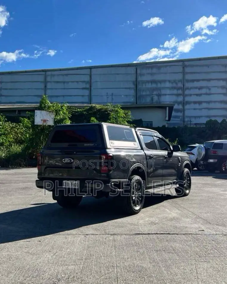 Canopy - Double Cab - EVO Commercial - Black
