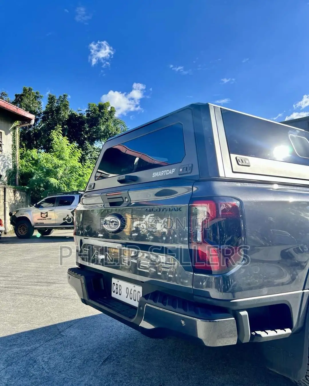 Canopy - Double Cab - EVO Commercial - Black