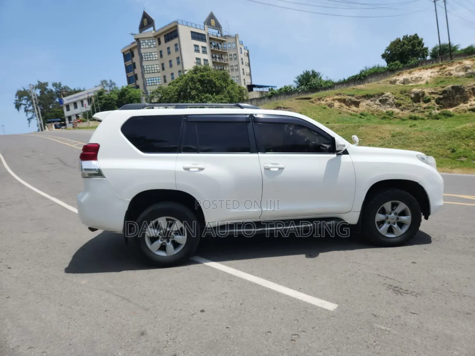 Toyota Land Cruiser Prado 2014 White