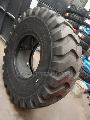 20.5R25 Roadlion Tractor Tyres Brand New