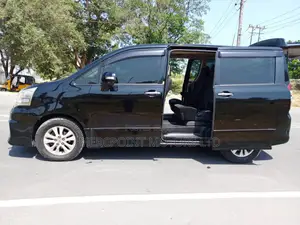 Toyota Noah 2012 Black