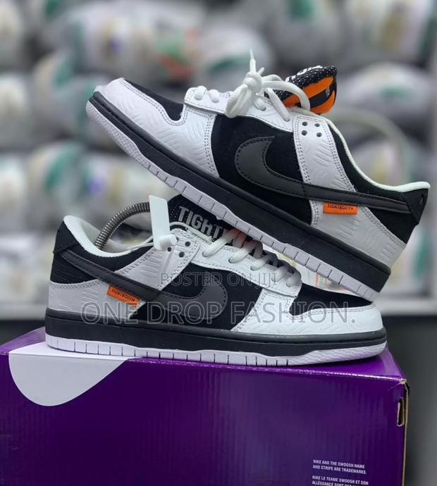 Nike SB Tightbooth - main view