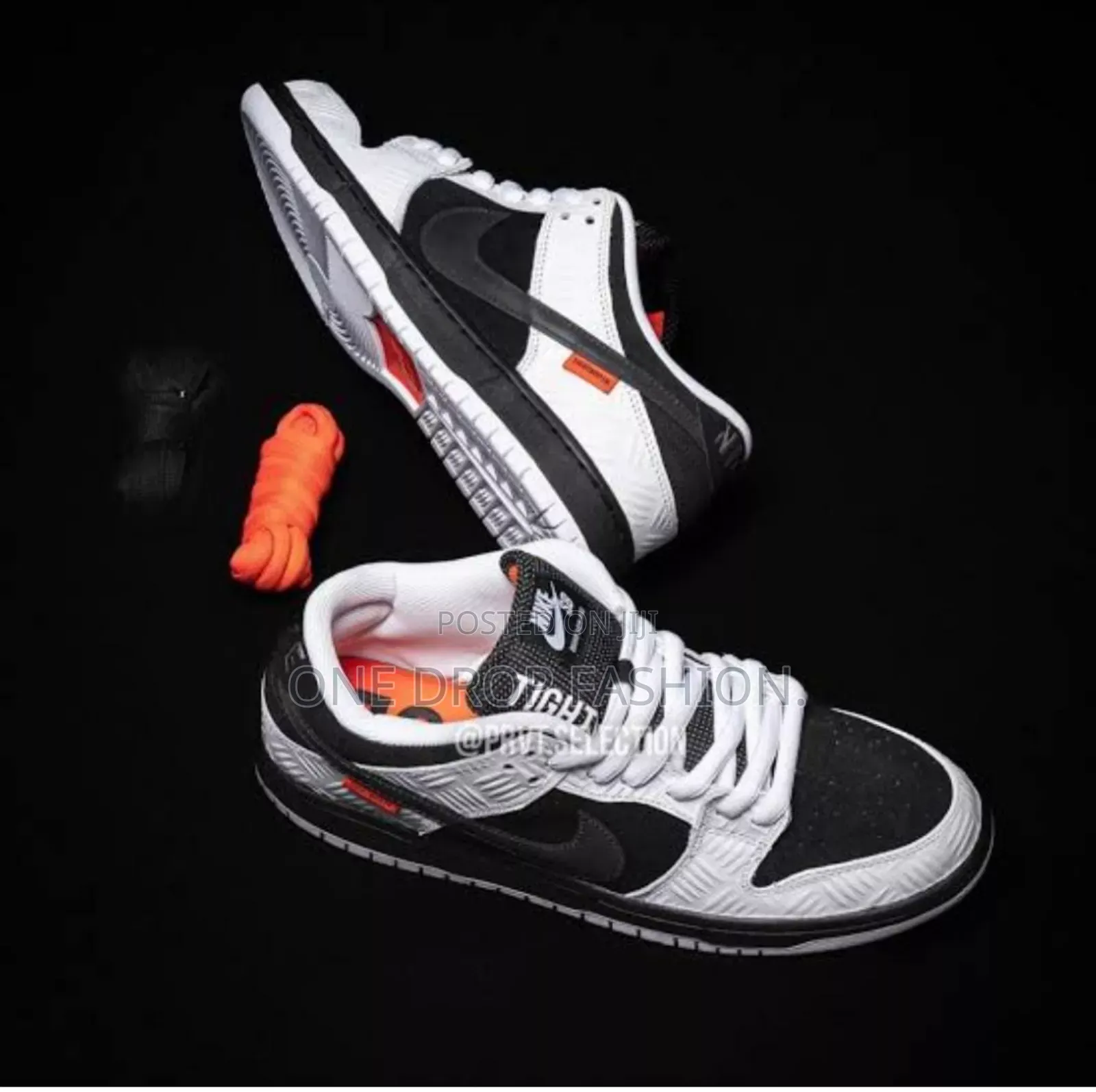 Nike SB Tightbooth