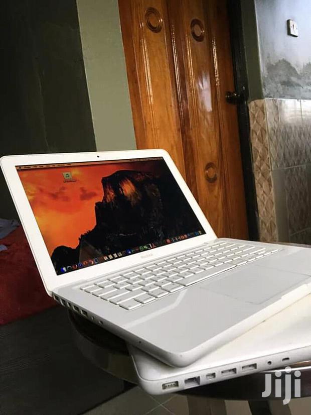 Laptop Apple MacBook 4GB Intel Core 2 Duo HDD 500GB - thumbnail 3