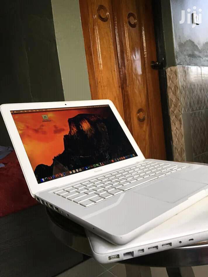 Laptop Apple MacBook 4GB Intel Core 2 Duo HDD 500GB