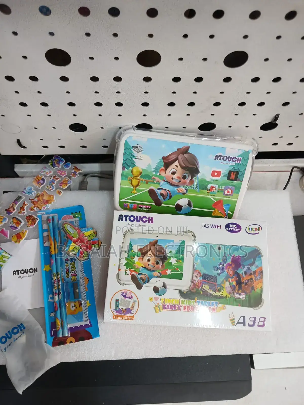 Kids Laptop 8gb/256. Wifi Tablet