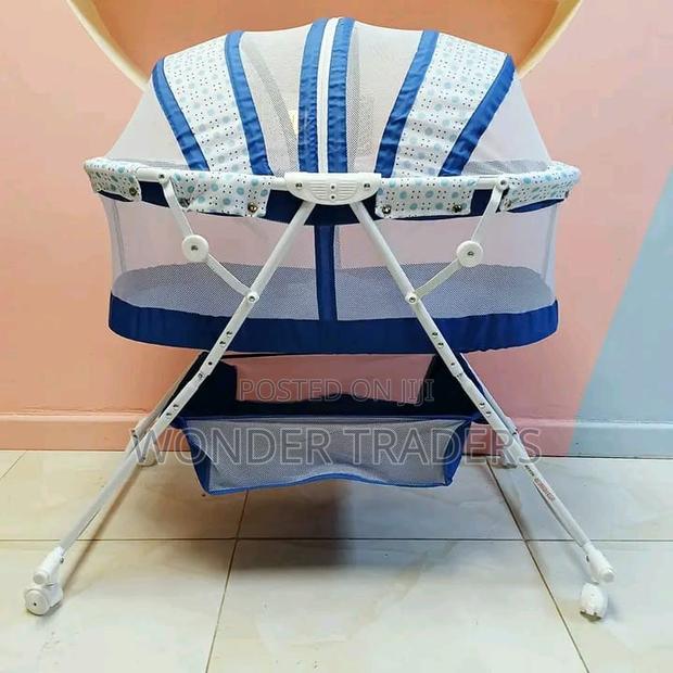 *Baby Bassinet.**Baby Bassinet.* - main view
