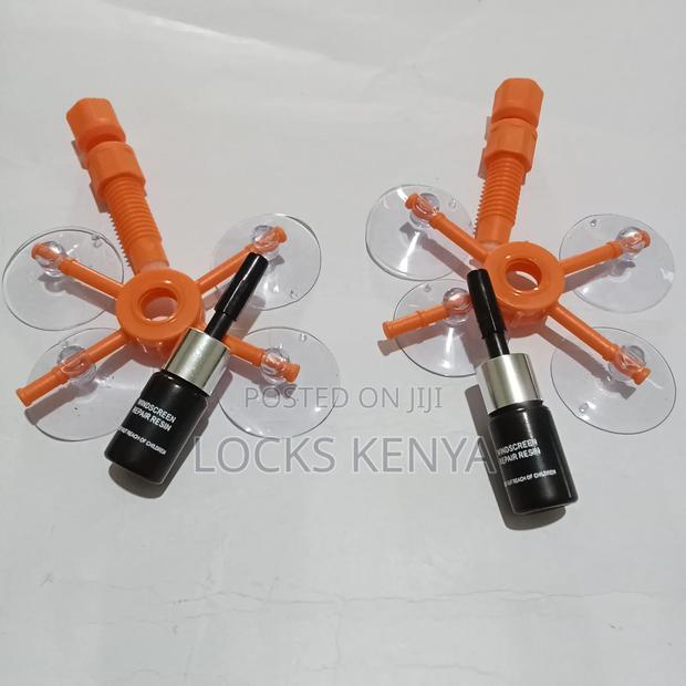 Mechanic Windscreen Crack Repair Fluid - main view