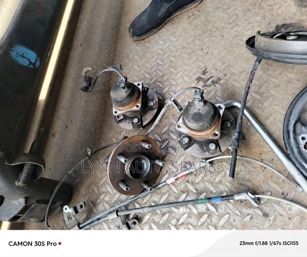 Rear Hub Nze 5 Stand - main view