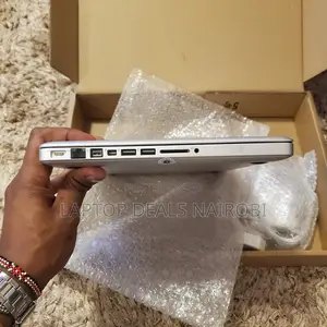Laptop Apple MacBook Pro 8GB Intel Core i5 SSD 512GB