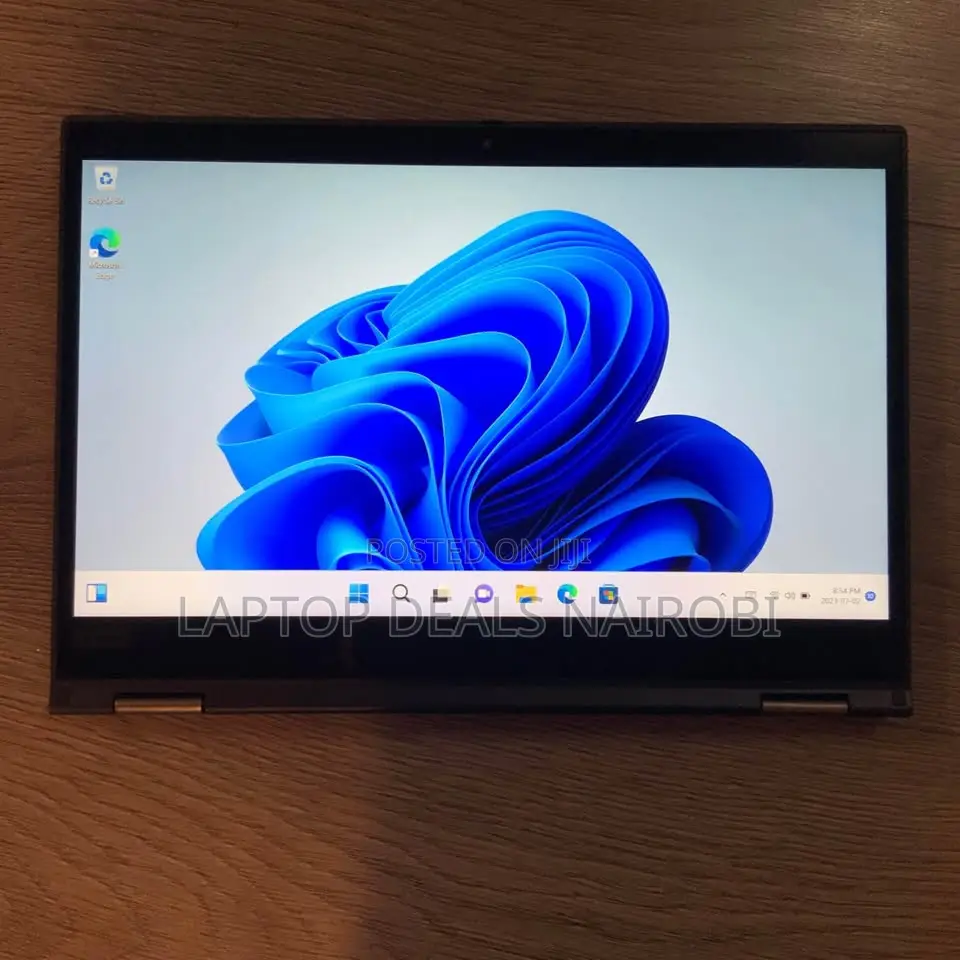 Laptop Lenovo A7 8GB Intel Core Ultra 5 SSD 256GB