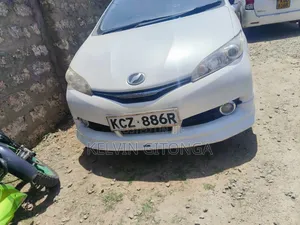 Toyota Wish 2013 White