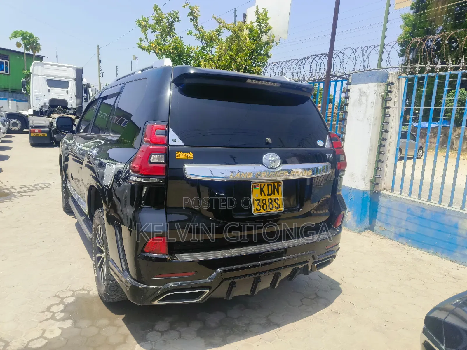 Toyota Land Cruiser Prado 2016 Black