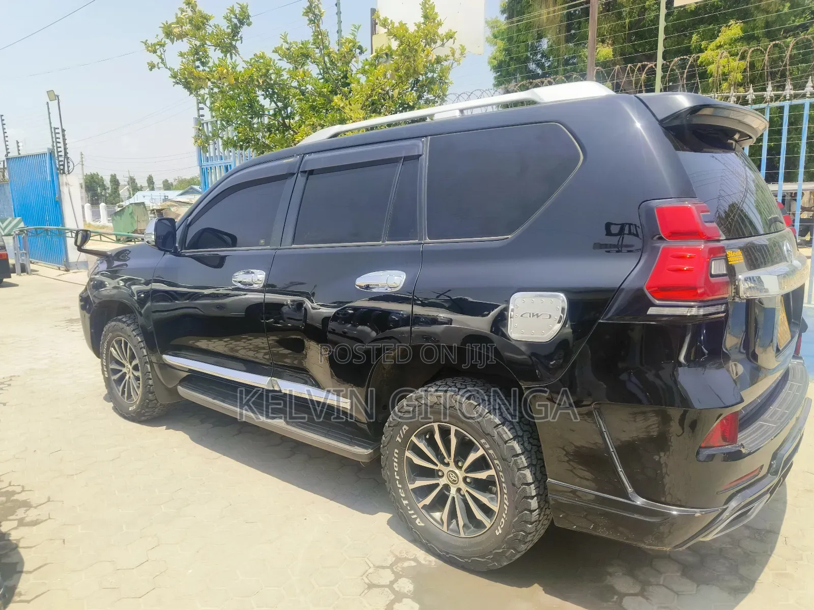 Toyota Land Cruiser Prado 2016 Black
