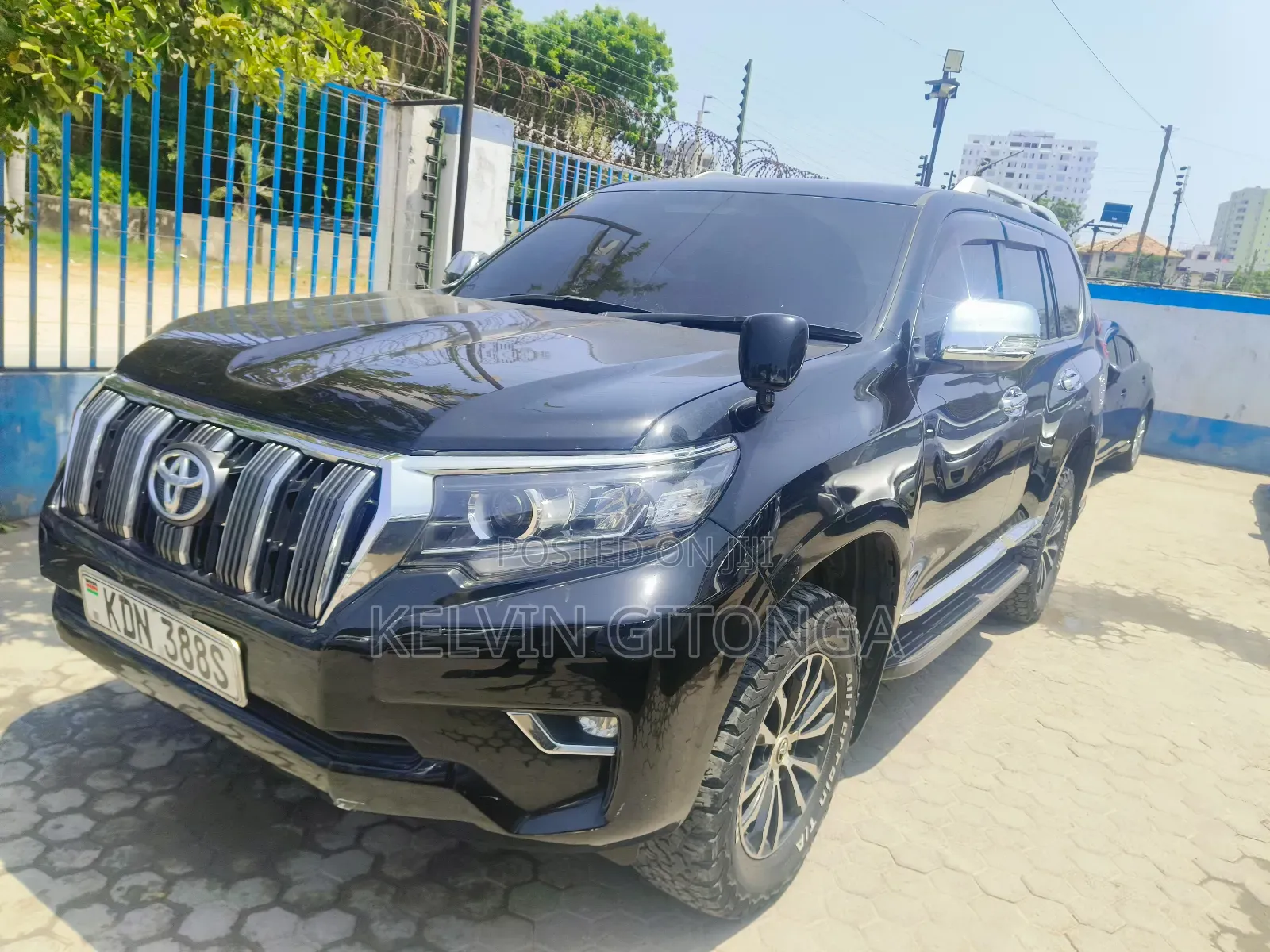 Toyota Land Cruiser Prado 2016 Black
