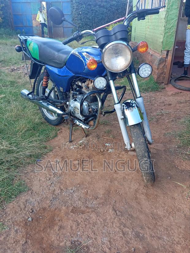 Bajaj Boxer 100 2020 Blue