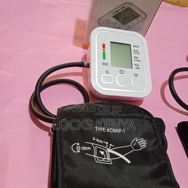 Blood Pressure Monitor for Hospital